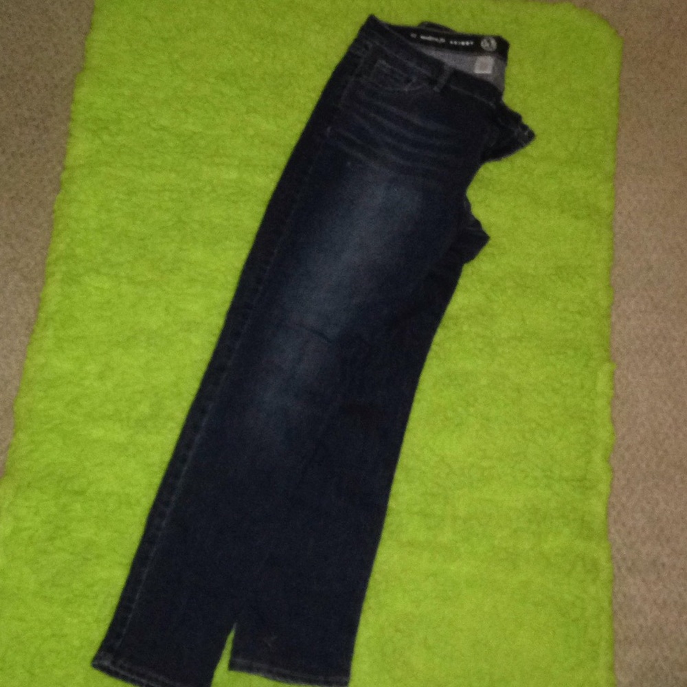W62: modern fit skinny jeans